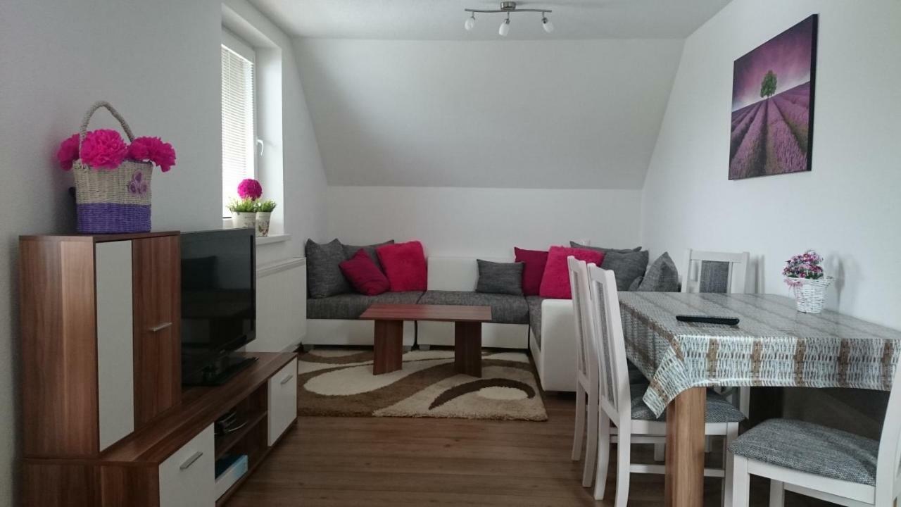 Apartman Lusy Велка Ломница Екстериор снимка