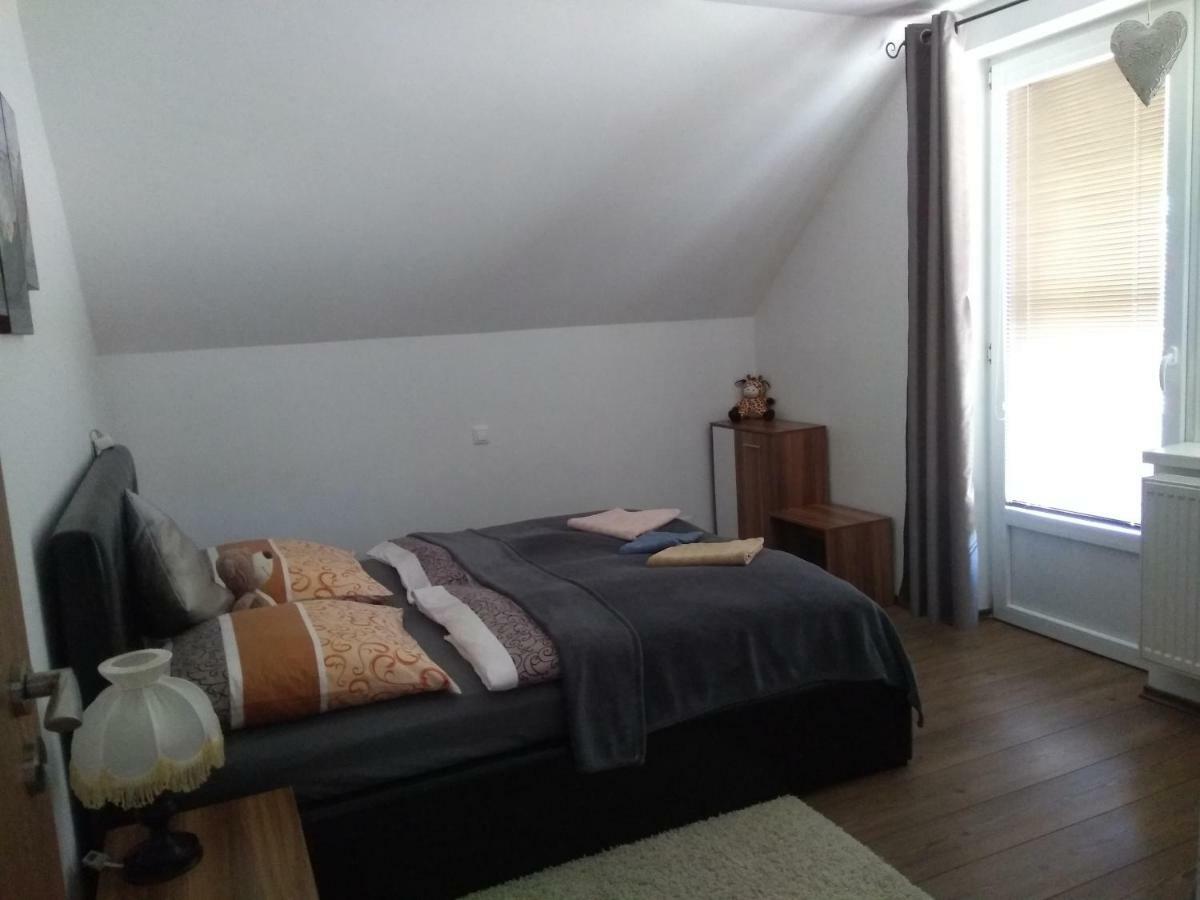 Apartman Lusy Велка Ломница Екстериор снимка